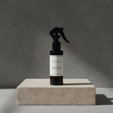 palo santo sandalwood woodsy masculine room spray autumn moon candle