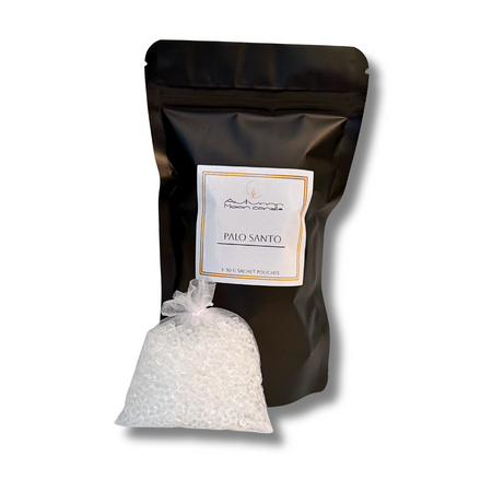 Autumn Moon Candle 3 pack sachet in a black bag