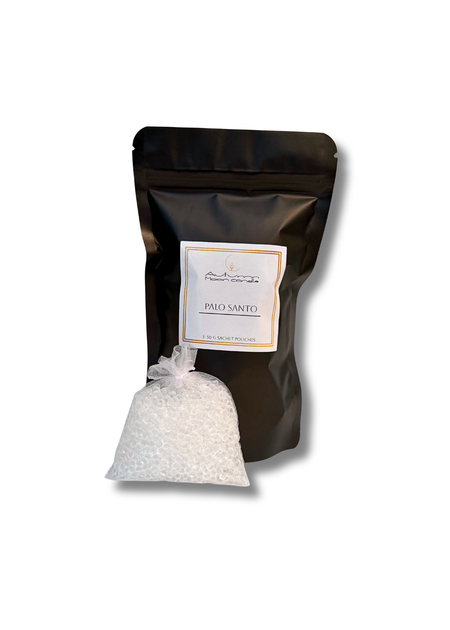 Autumn Moon Candle 3 pack sachet in a black bag