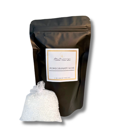 Autumn Moon Candle 3 pack of Pomegranate Noir sachets in a black bag